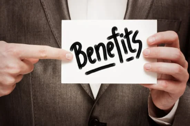 What are the benefits associated with effective virtual communication