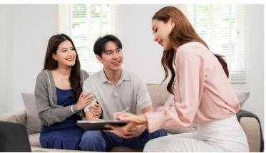 how financial advisors can customize webinars for audiences