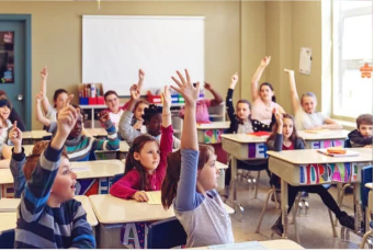 how do traditional classrooms keep students engaged
