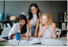 create curiosity about the meeting